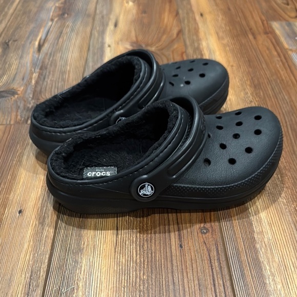 CROCS Other - CROCS Black clogs Classic Design
